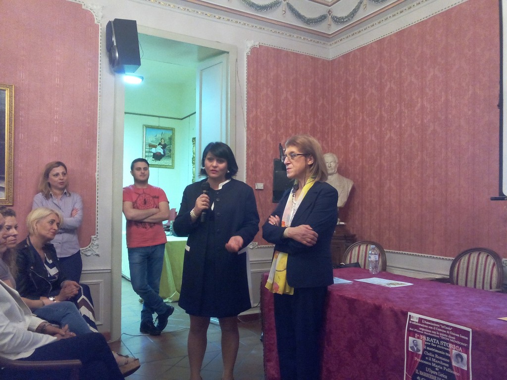 La Dirigente Scolatica Maria Rosaria Pini e l'insegnante Carmen Logozzo