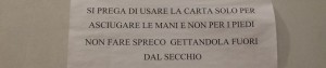 Cosa fanno nei bagni del Comune di Gioiosa con la carta? item-thumbnail