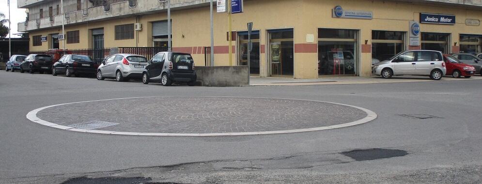 Laghetto di fogna a Caulonia marina