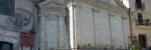 Intervento di ripulitura sulla fontana borbonica item-thumbnail