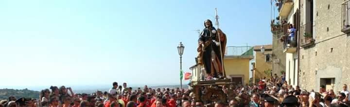 Perchè limitare la processione di San Rocco?
