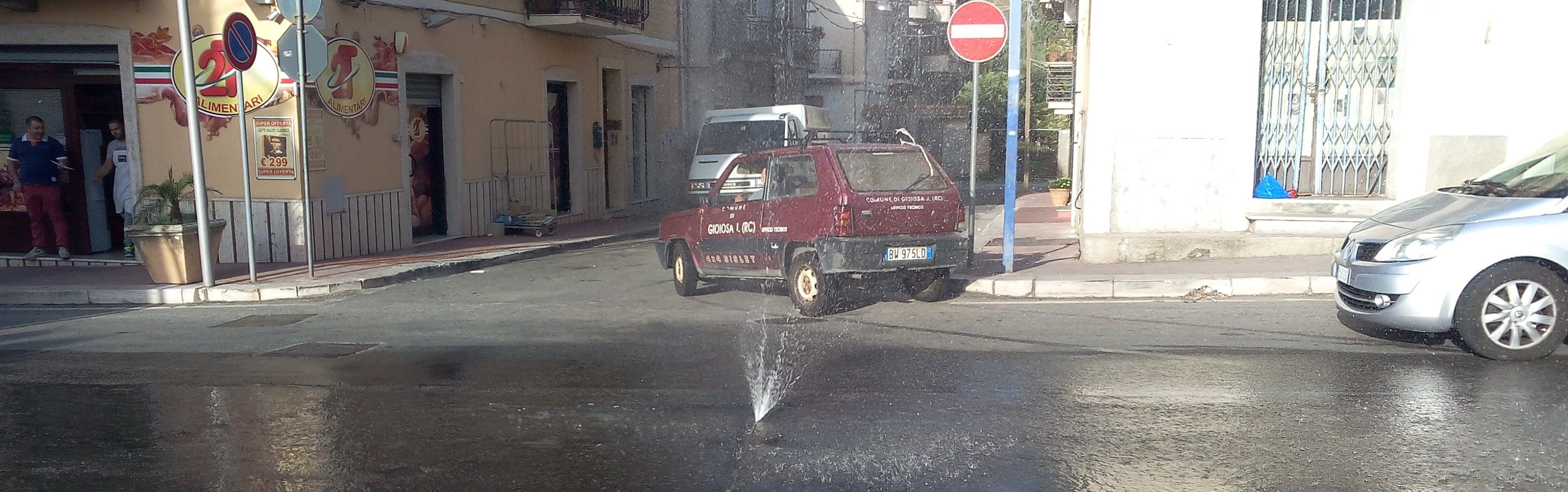 La nuova “fontanella” di Via Lazio…