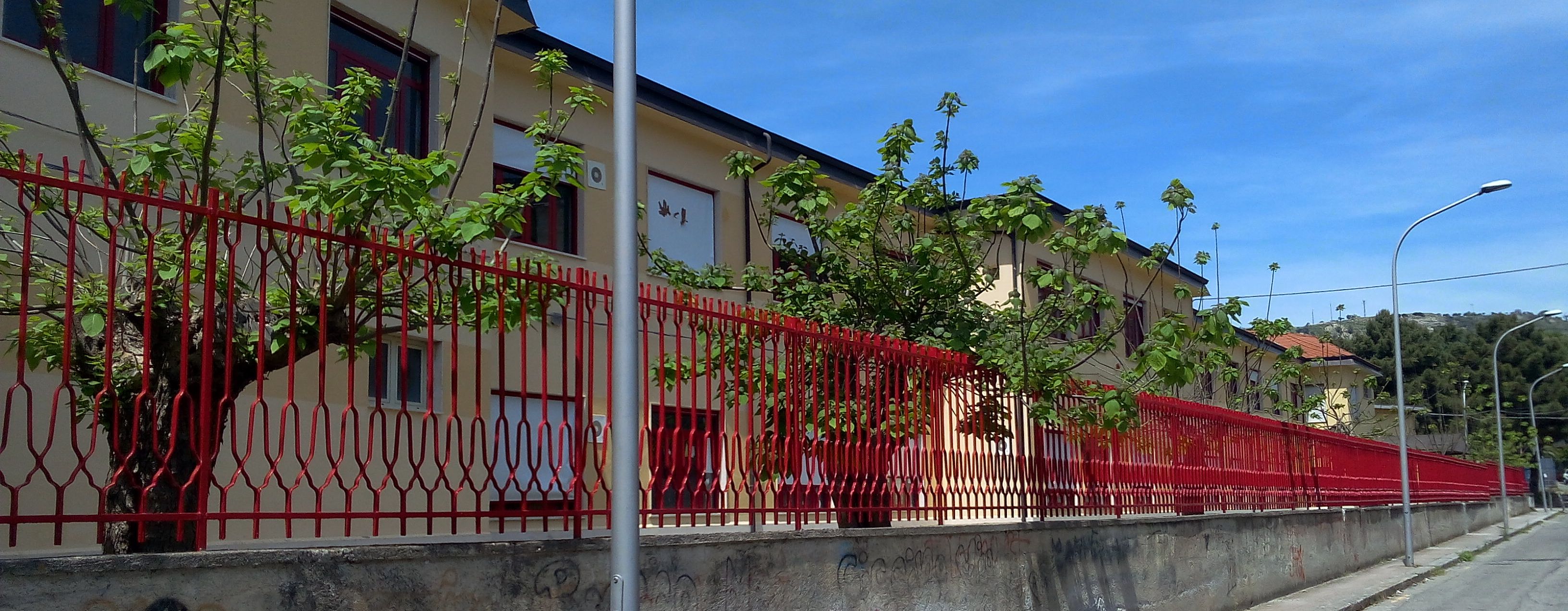 Edilizia scolastica: 112 crolli in un anno, 94% istituti Calabria privi agibilità statica