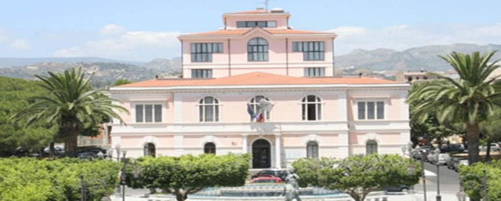 Emergenza intimidazioni a Siderno. Intensificati i controlli sul territorio Emergenza intimidazioni a Siderno. Intensificati i controlli sul territorio