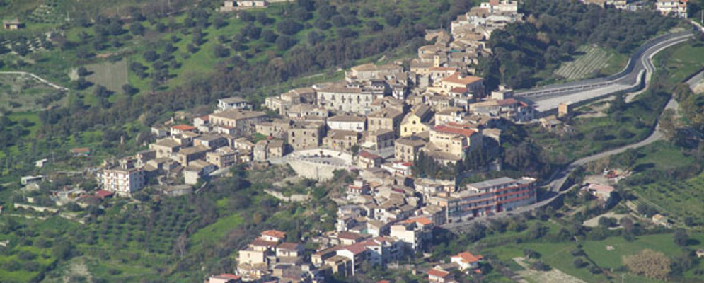 Siderno, il 28 ottobre inaugurazione mostra “Lo sguardo oltre” a Palazzo De Mojà