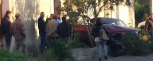 Incidente stradale a Gioiosa: auto finisce contro un albero item-thumbnail