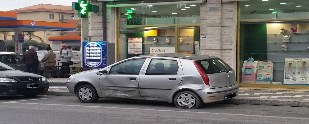 INCIDENTE STRADALE A CAULONIA