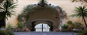 GIOIOSA IONICA, CAPALBO PRESENTA LA TERRA DEI RECINTI item-thumbnail