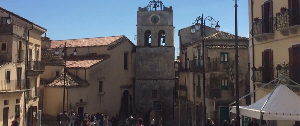 Caulonia, chiusura del centro storico nel periodo estivo: l’amministrazione incontra i cittadini