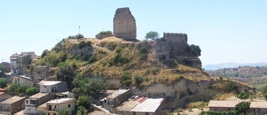 Cittadini a sostegno dell’amministrazione comunale di Sant’Ilario dello Ionio per il rinnovo del mandato