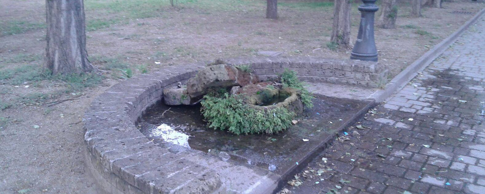 Caulonia: Riparata la fontana nella villa Angelo Frammartino