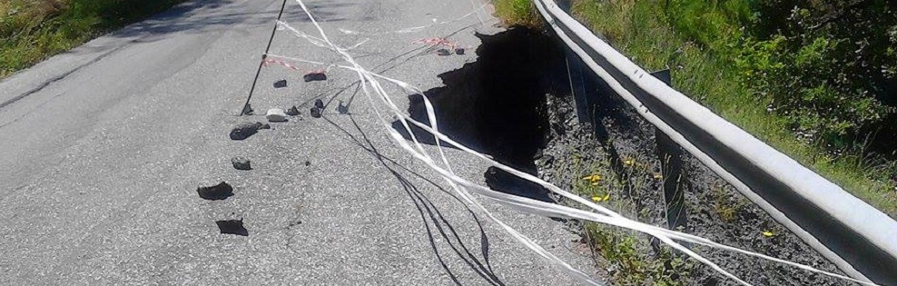 Caulonia: Segnalazione sulla strada Scrongi-Crochi