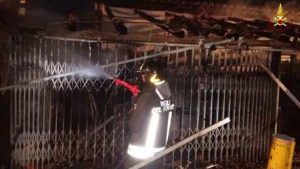 In fiamme locale a Tropea, non escluso dolo item-thumbnail