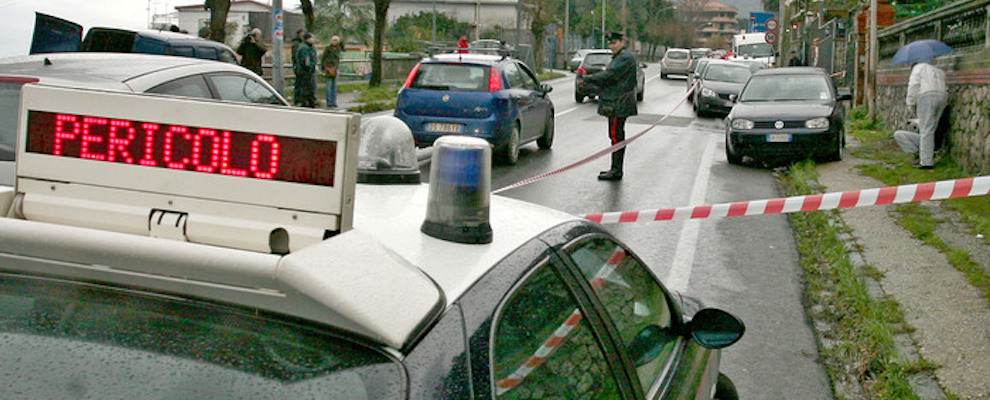 Colpi pistola contro due auto, denuncia