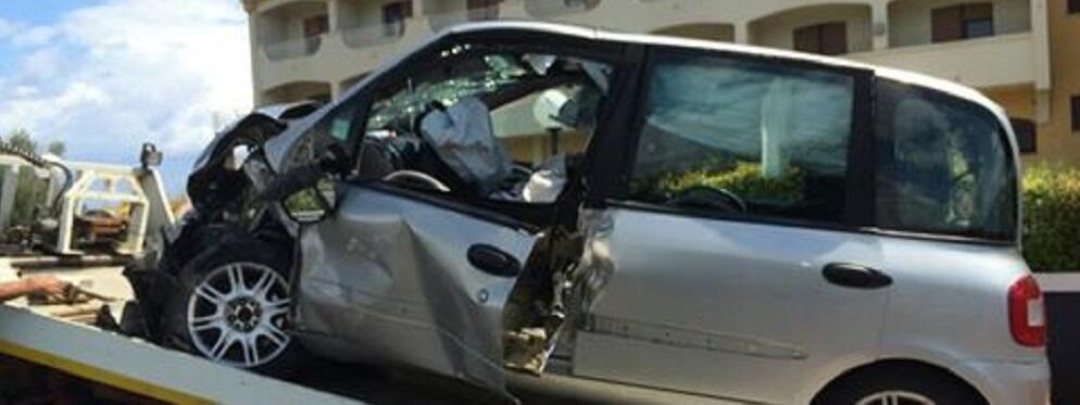 Locride: Altro gravissimo incidente sulla statale 106. Una persona in fin di vita