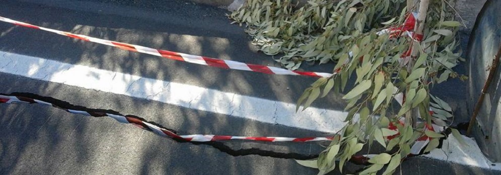 Strada Caulonia marina – Caulonia superiore. Nova denuncia rischio cedimento