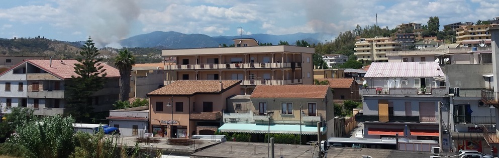 Due incendi nei pressi di Caulonia