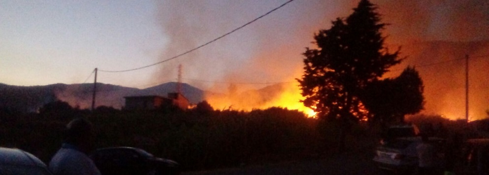 Inferno di fuoco a Santa Domenica di Placanica