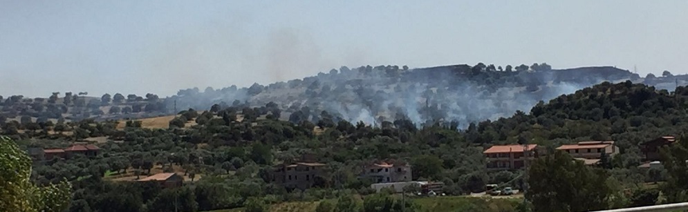 Incendio tra Pirgo e Marcinà