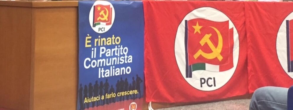 Reggio Calabria, il PCI aderisce al sit-in di protesta a difesa dell’aeroporto “Tito Minniti”