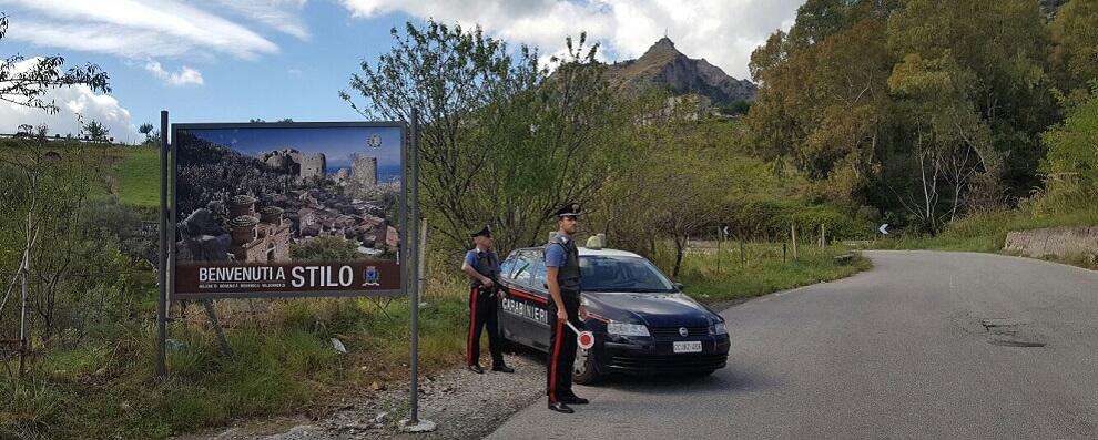 Stilo: denunciato 32enne del posto. Presunto autore danneggiamento di un’auto