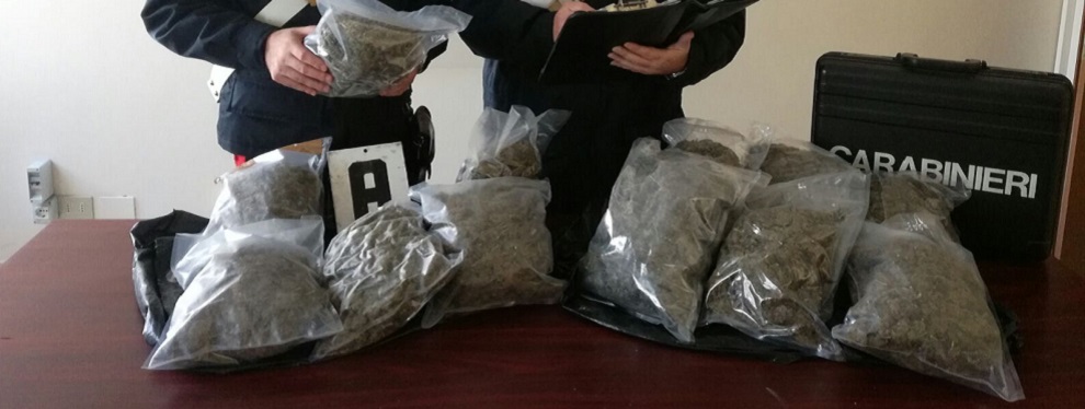 Caulonia: in auto con 6 kg di marijuana. Arrestato Simonetta Vincenzo (foto)