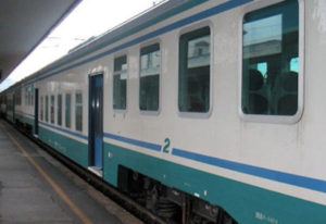 Tragedia a Condofuri, un uomo perde la vita investito da un treno item-thumbnail