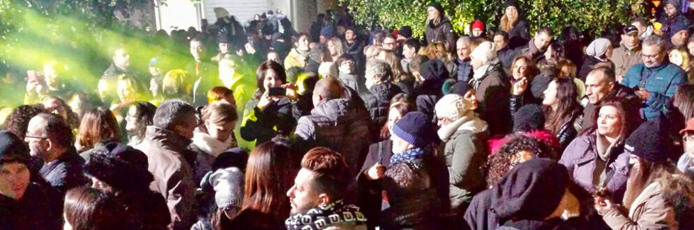 Capodanno Reggio Calabria, piazza Duomo stracolma