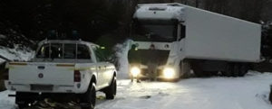Camionisti bloccati dalla neve sulla SP45, interviene anche la Protezione Civile di Caulonia Marina item-thumbnail