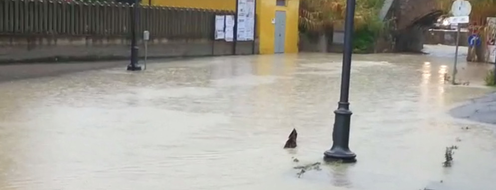 Zona marina di Caulonia totalmente isolata a causa del maltempo. Automobilisti bloccati