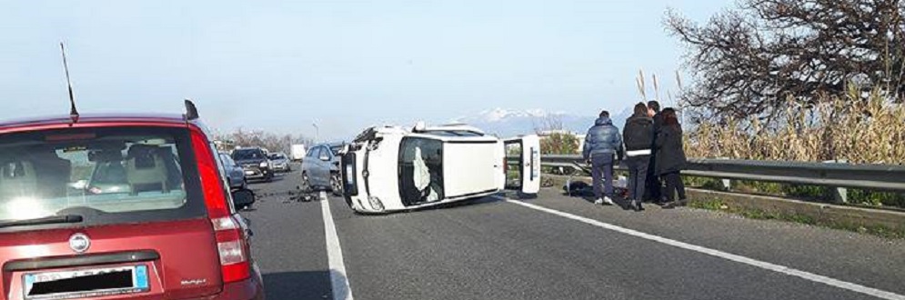 Ancora un incidente sulla statale 106