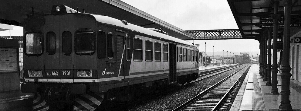 Riflessione da Caulonia: emigrazione, uguaglianza e stazioni ferroviarie