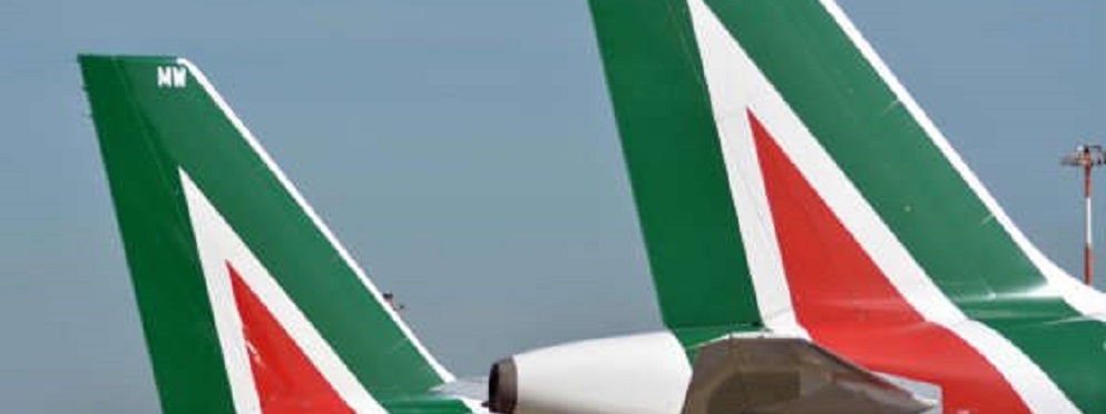 Alitalia resta a Reggio Calabria. Sindaco: “Aeroporto dello Stretto è salvo”