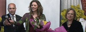 “COPRO ESTRANEO” ULTIMO LIBRO DI ANNAROSA MACRI’ CHE SUSCITA CURIOSITA’ item-thumbnail