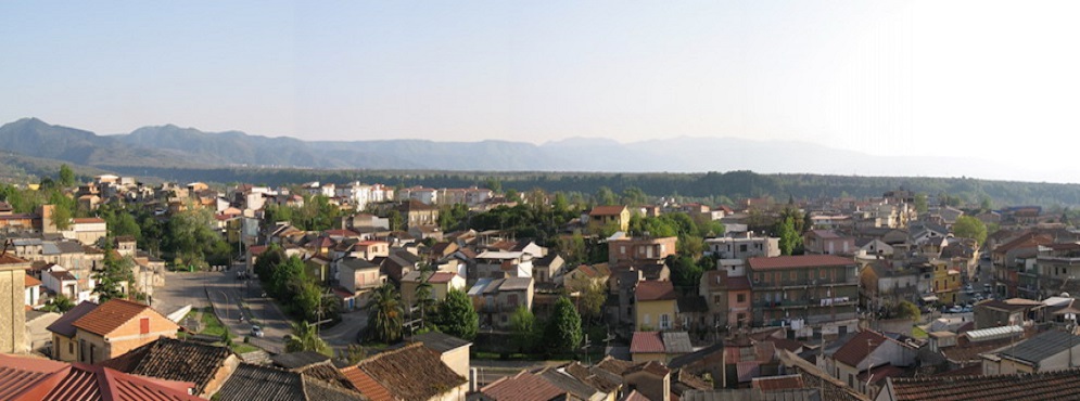 Polistena, inaugurazione del monumento alla memoria del Partigiano il 25 aprile