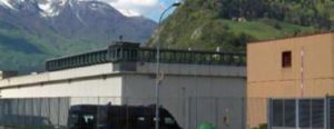 Detenuto tenta suicidio in carcere Tolmezzo, salvato item-thumbnail