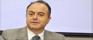 ‘Ndrangheta: Gratteri, scritte a Locri? Tifosi dell’anti-Stato item-thumbnail
