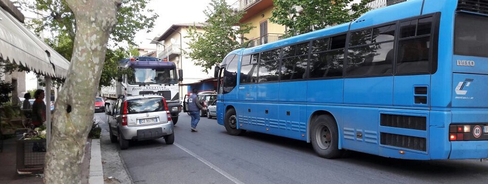 Gioiosa Ionica: Rallentamenti in Viale delle Rimembranze