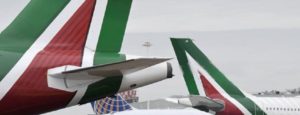 Alitalia, tra gli acquirenti spunta la calabrese iGreco (tra olio e sanità) item-thumbnail