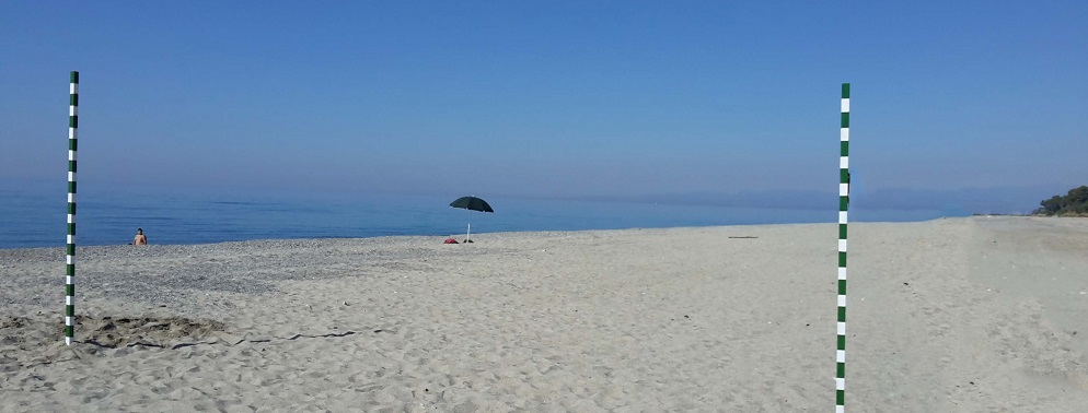 Cittadino denuncia atti vandalici a Caulonia Marina