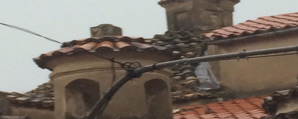 Danni al tetto della chiesa Matrice di Caulonia. La minoranza chiede di intervenire con somma urgenza