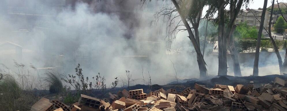 UN ALTRO INCENDIO A CAULONIA