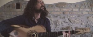 Francesco Loccisano e la sua chitarra battente live il 24 febbraio a Roccella Jonica item-thumbnail