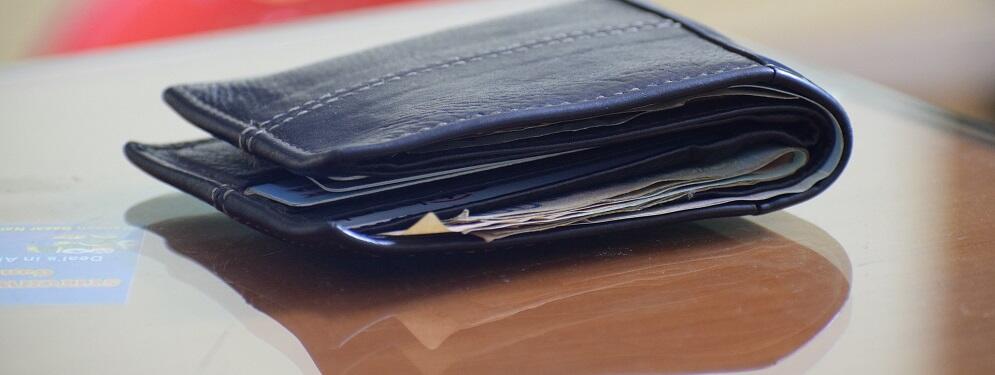 Cauloniese ritrova portafoglio con ingente somma di denaro e lo restituisce al proprietario