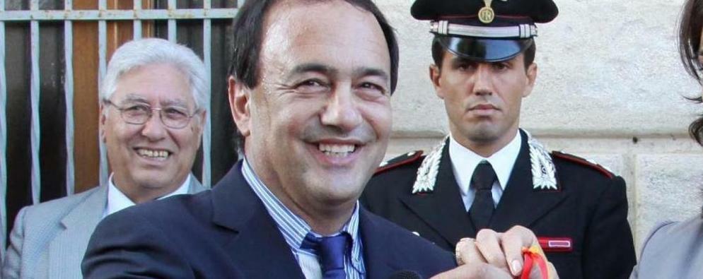 Lucano: “Che controllino approfonditamente. Non ho nulla da nascondere.”