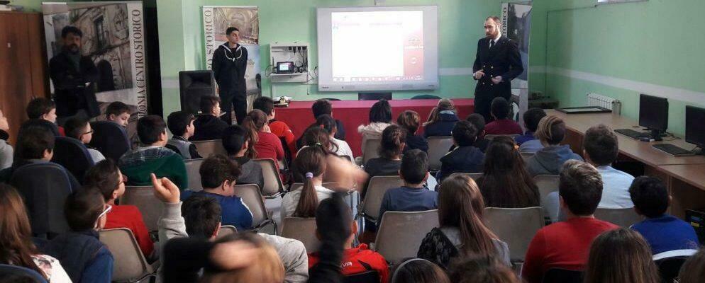 Gli studenti della Locride a lezione di legalità con la guardia costiera di Roccella Jonica