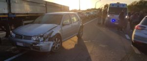 Ancora un altro incidente sulla S.S. 106, quattro i feriti item-thumbnail