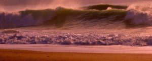 Suggestiva immagine del mare mosso a Caulonia item-thumbnail