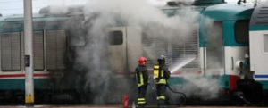 Principio d’incendio su un treno in Calabria, intervengono i vigili del fuoco item-thumbnail