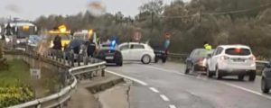 Incidente sulla S.S. 106, lunghe code e rallentamenti item-thumbnail